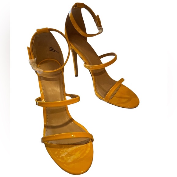 Charlotte Russe “Charlie” yellow ankle strap stiletto sandals, new, size 10 - Picture 1 of 9